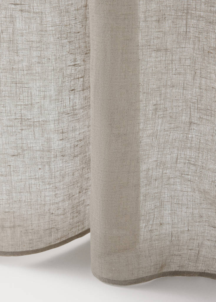 Linen curtain with structured weave, low opacity — Sand