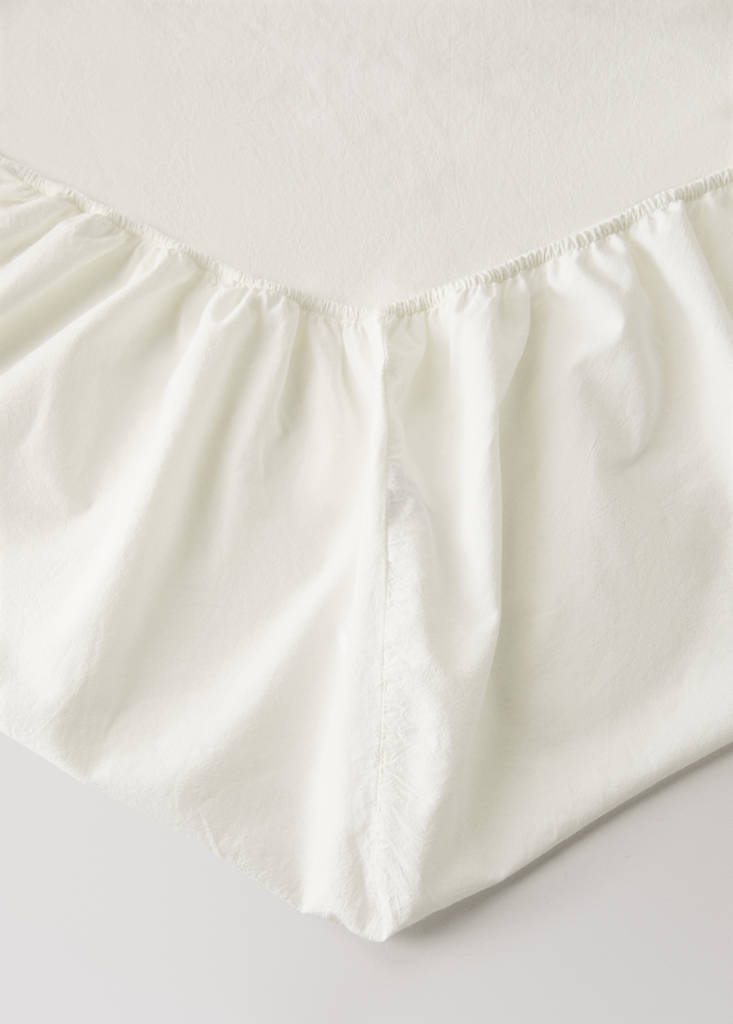 Washed cotton fitted sheet for a 90 cm bed — Off White
