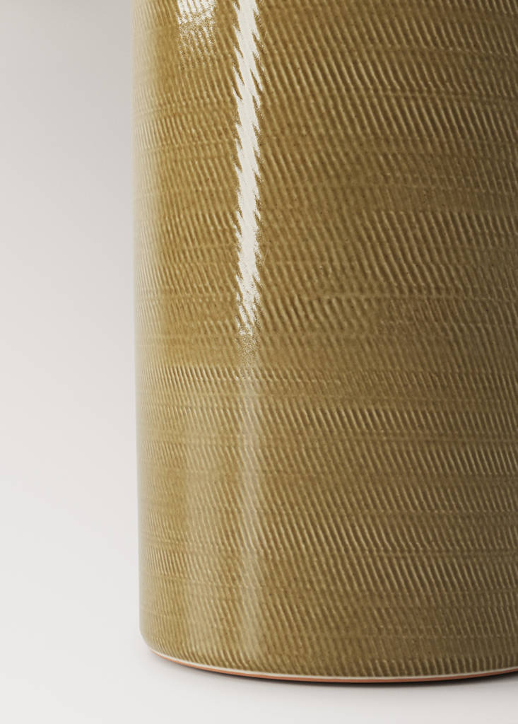 Tall engraved terracotta vase — Khaki