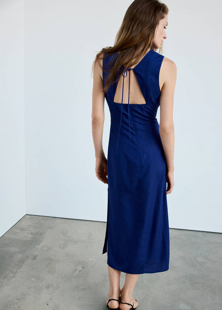 Side ruched dress with tie detail — Blue