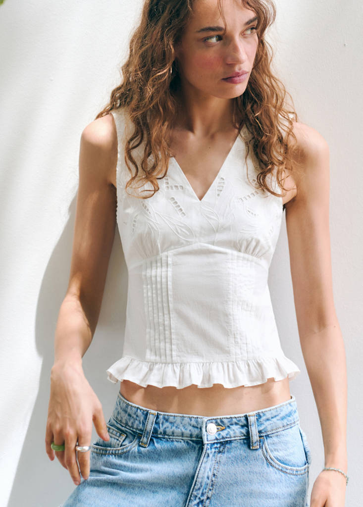 Floral embroidered cotton top — Off White