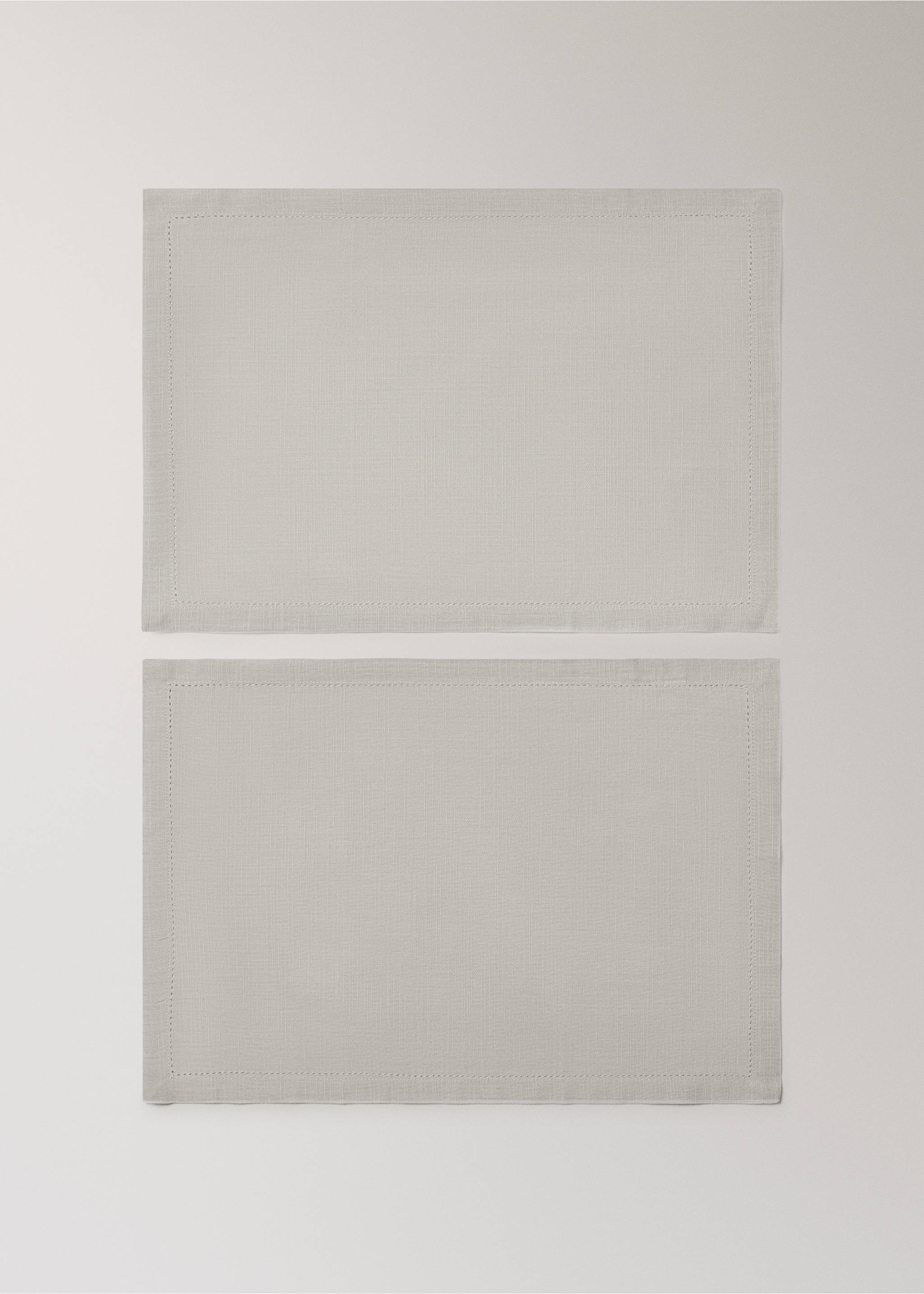 Cotton placemat with hemstitch - Article without model, Light/Pastel Brown. Ref: 37042549-00.