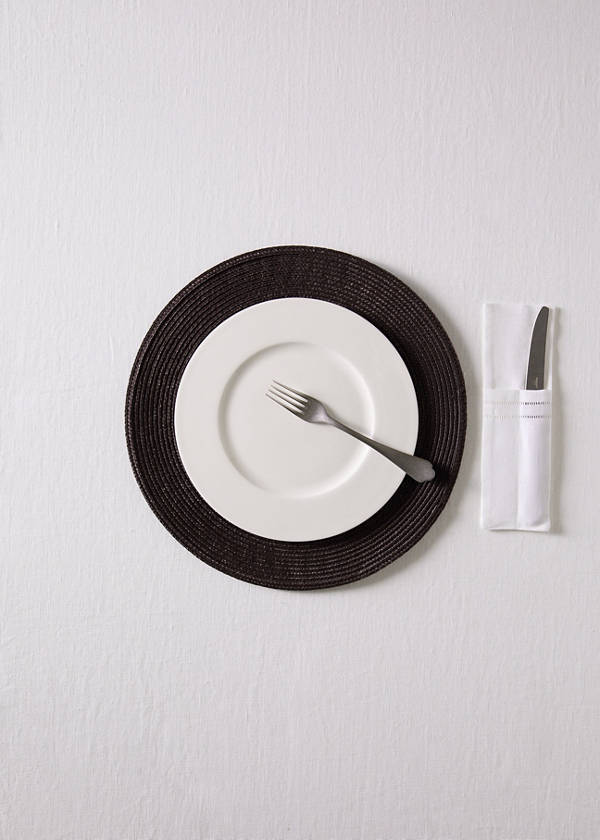 Round placemats — Brown