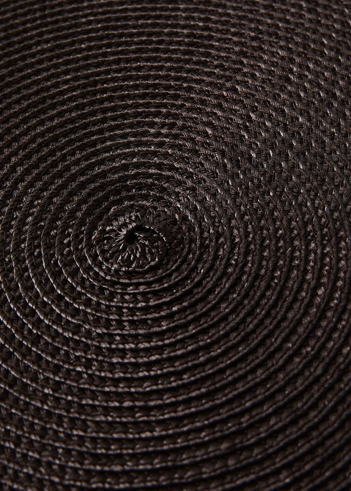 Round placemats — Brown