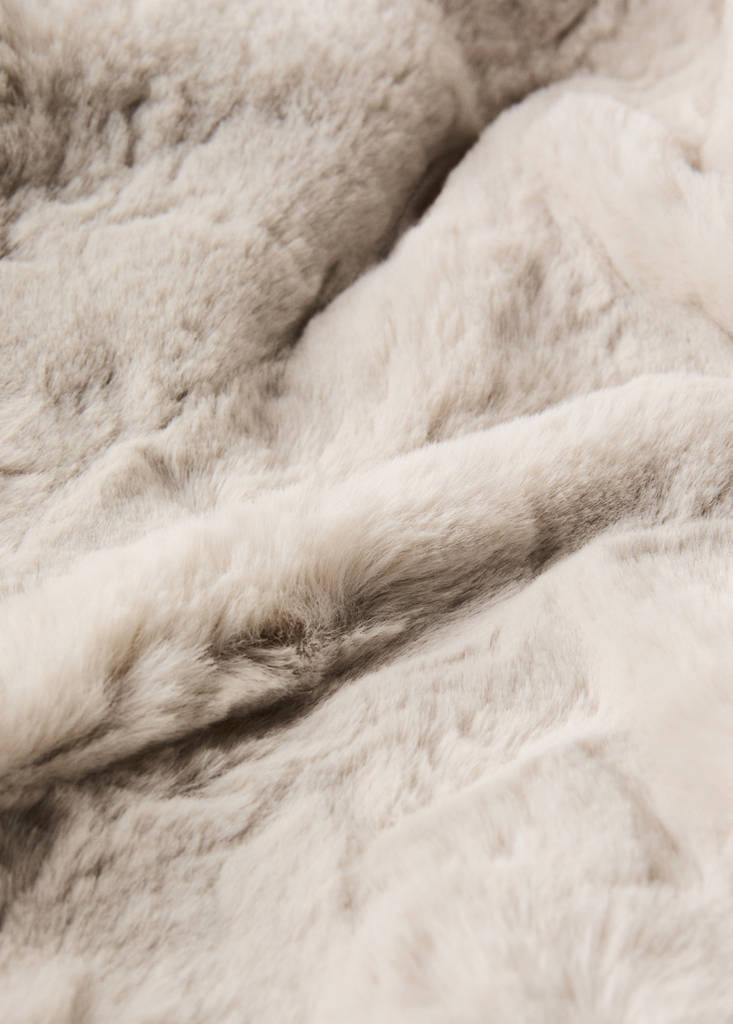 Soft textured blanket — Sand