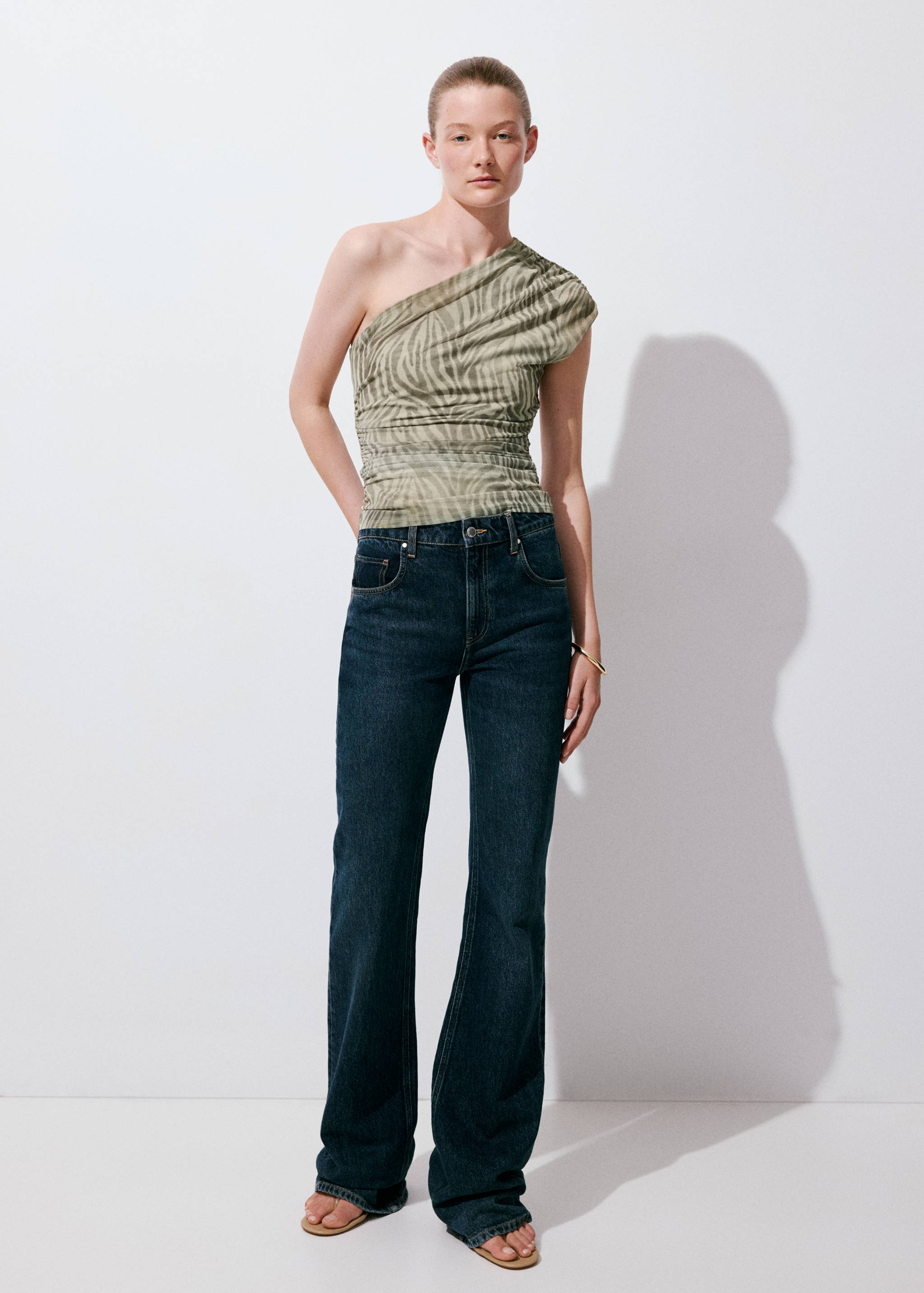 Asymmetric printed top - General plane
