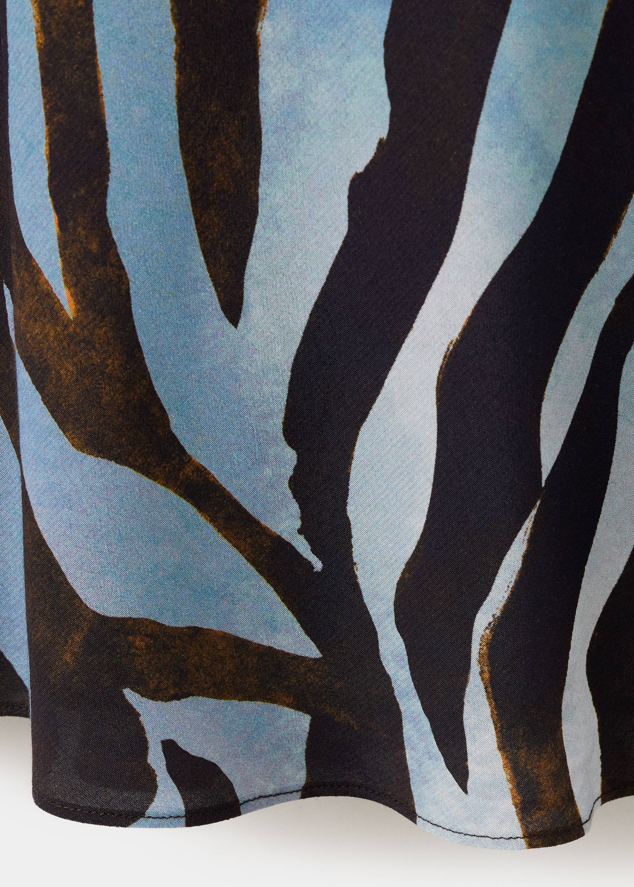Short patterned dress - Details of the article 8