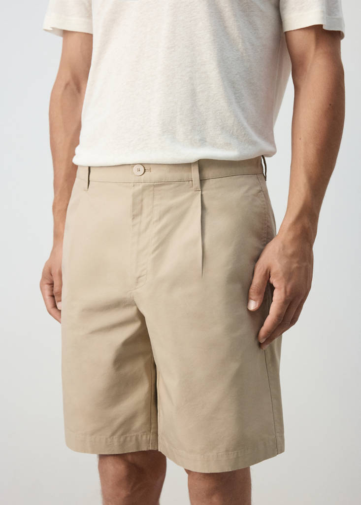 Lyocell cotton blend pleated bermuda shorts — Beige