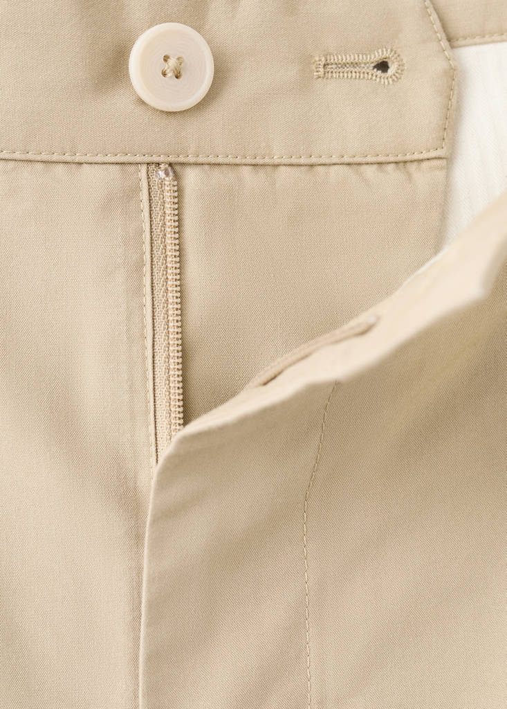 Lyocell cotton blend pleated bermuda shorts — Beige