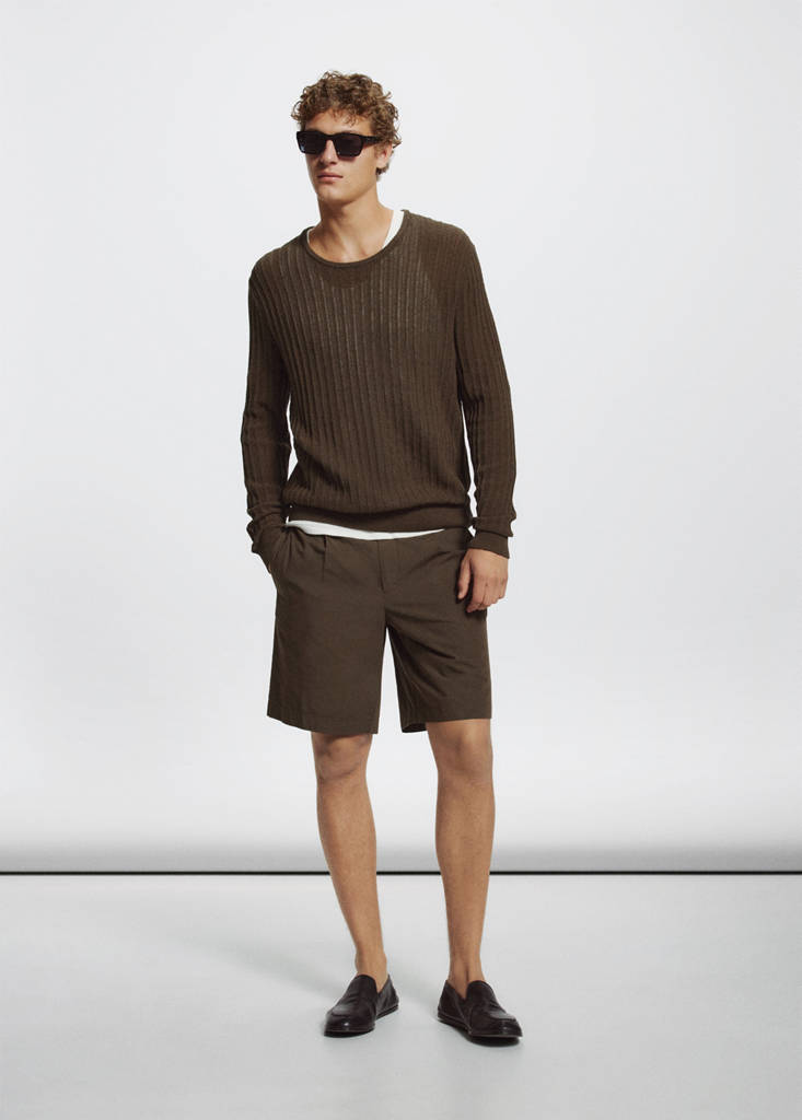 Lyocell cotton blend pleated bermuda shorts — Brown