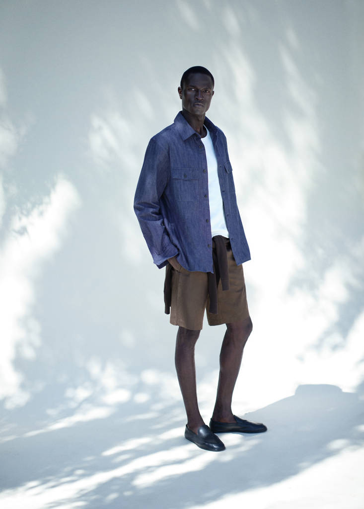 Lyocell cotton blend pleated bermuda shorts — Brown