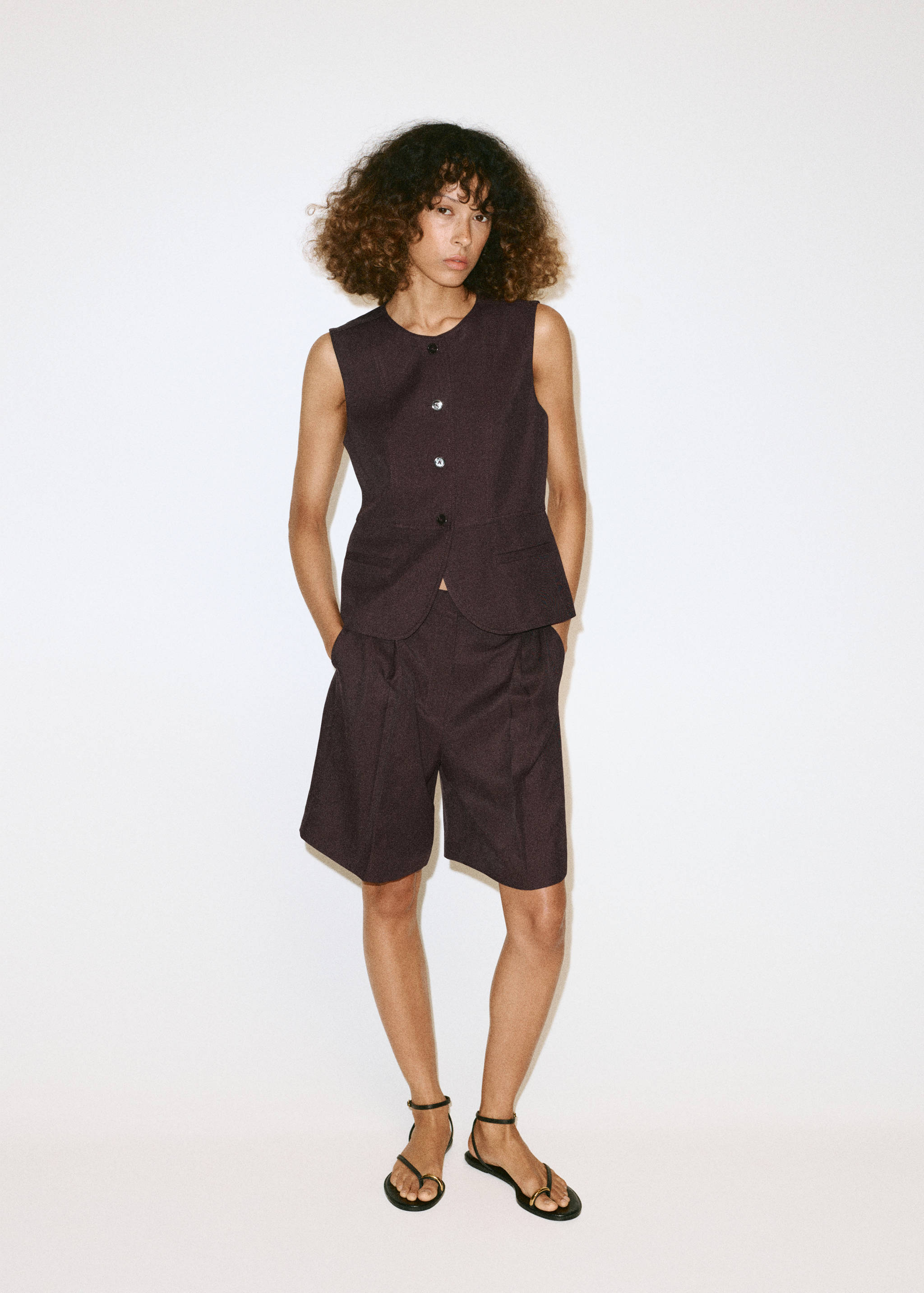 Straight mid-rise bermuda shorts - General plane