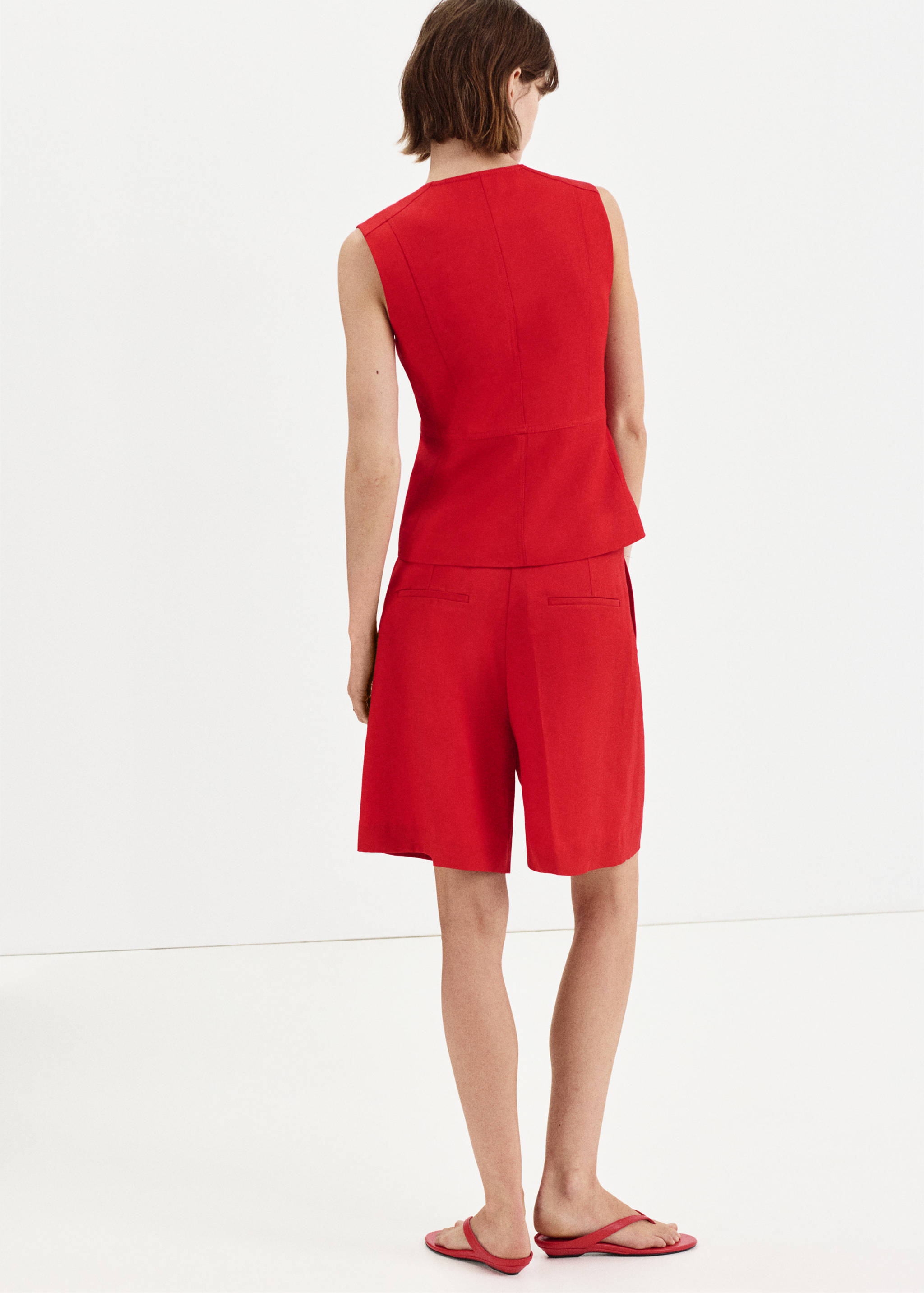 Straight mid-rise bermuda shorts - Reverse of the article