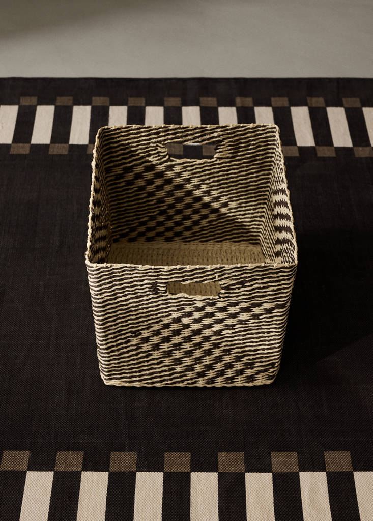 Rectangular embroidered detail basket — Chocolate