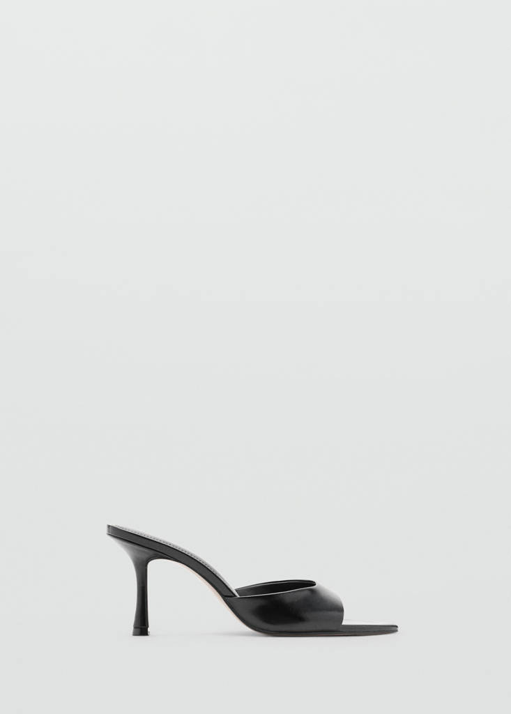 Pointed heel sandals — Black