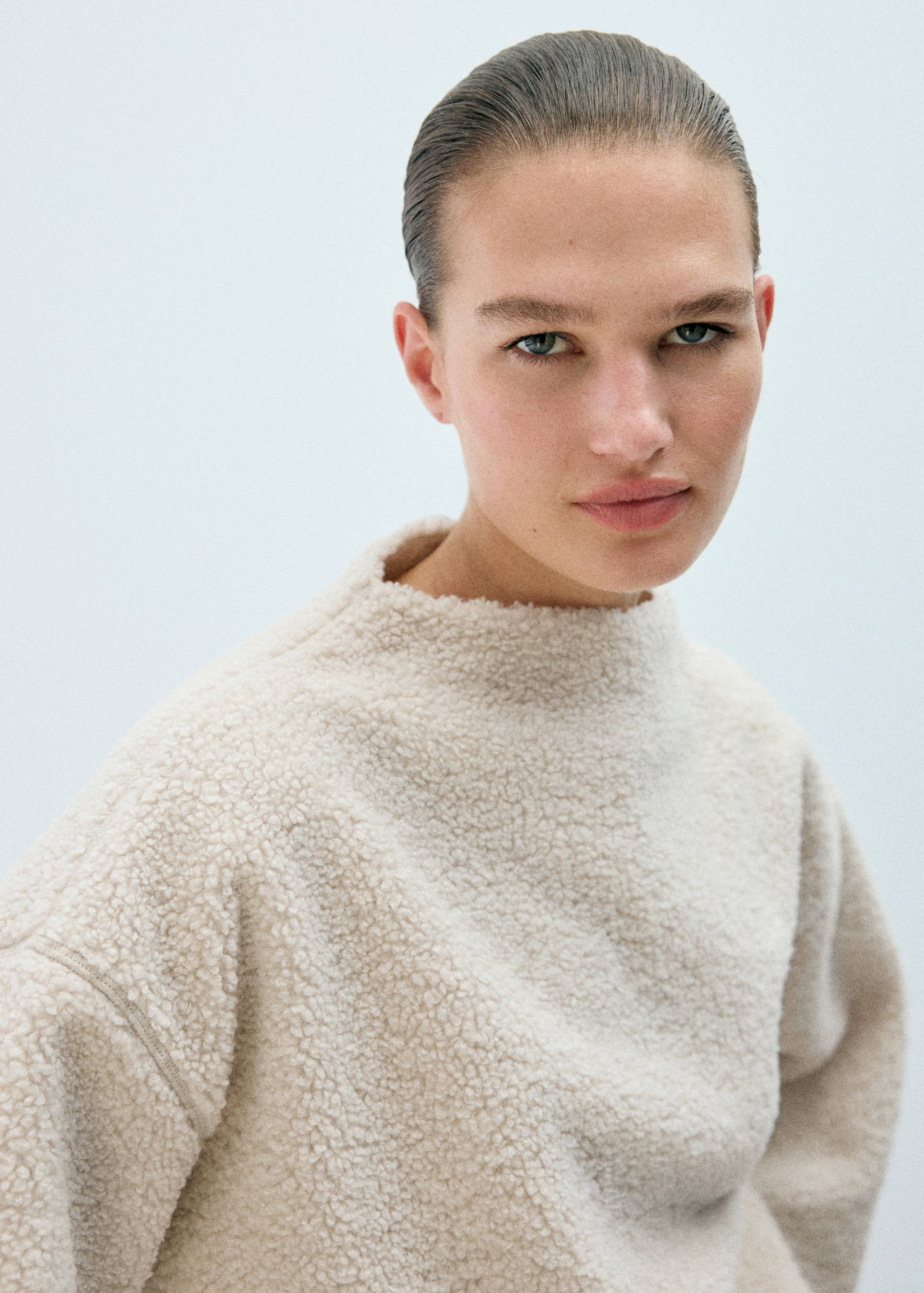 Adjustable low shearling jumper - Details of the article 1