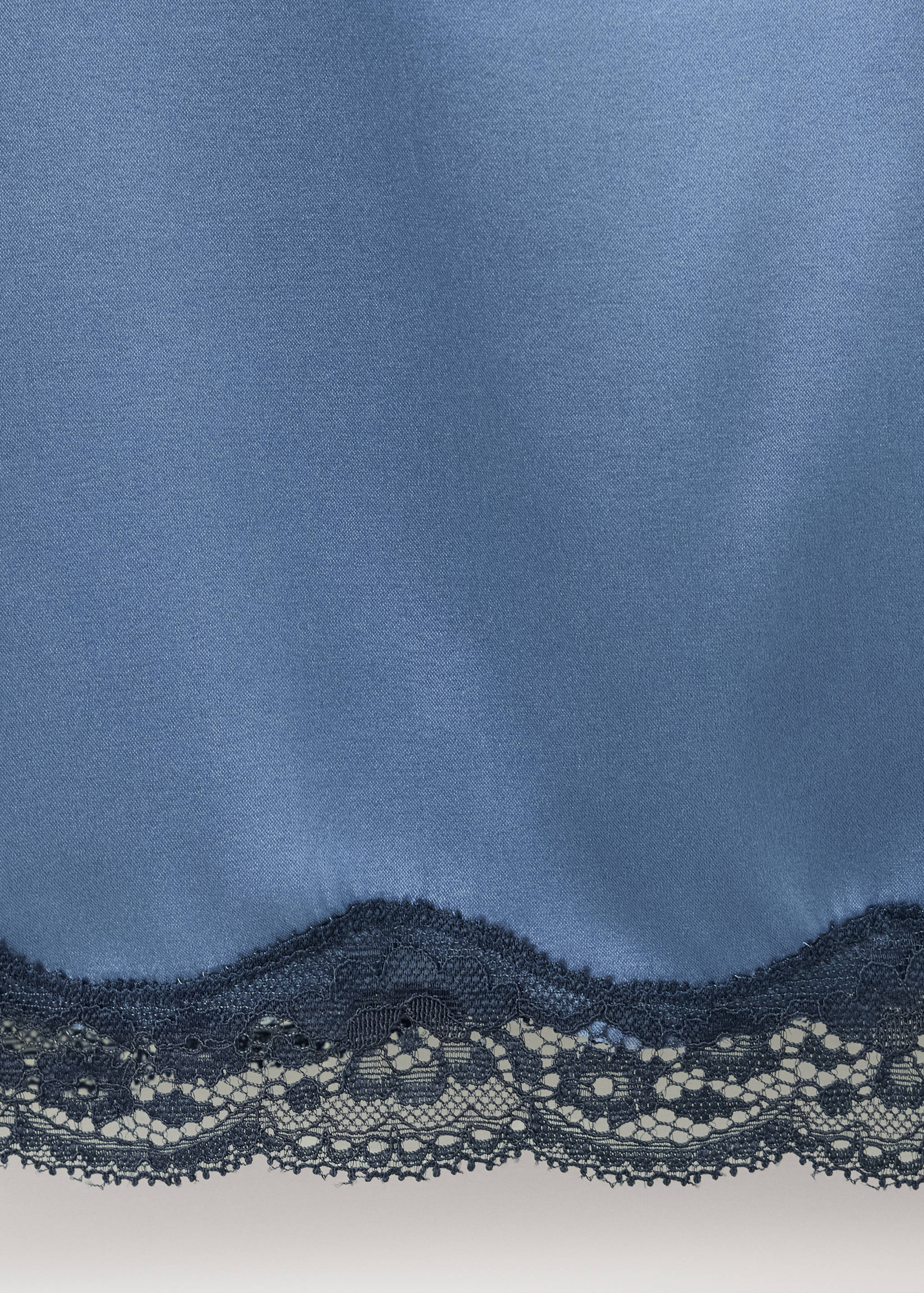Chemise de nuit soie et dentelle contrastée - Détail de l'article 0