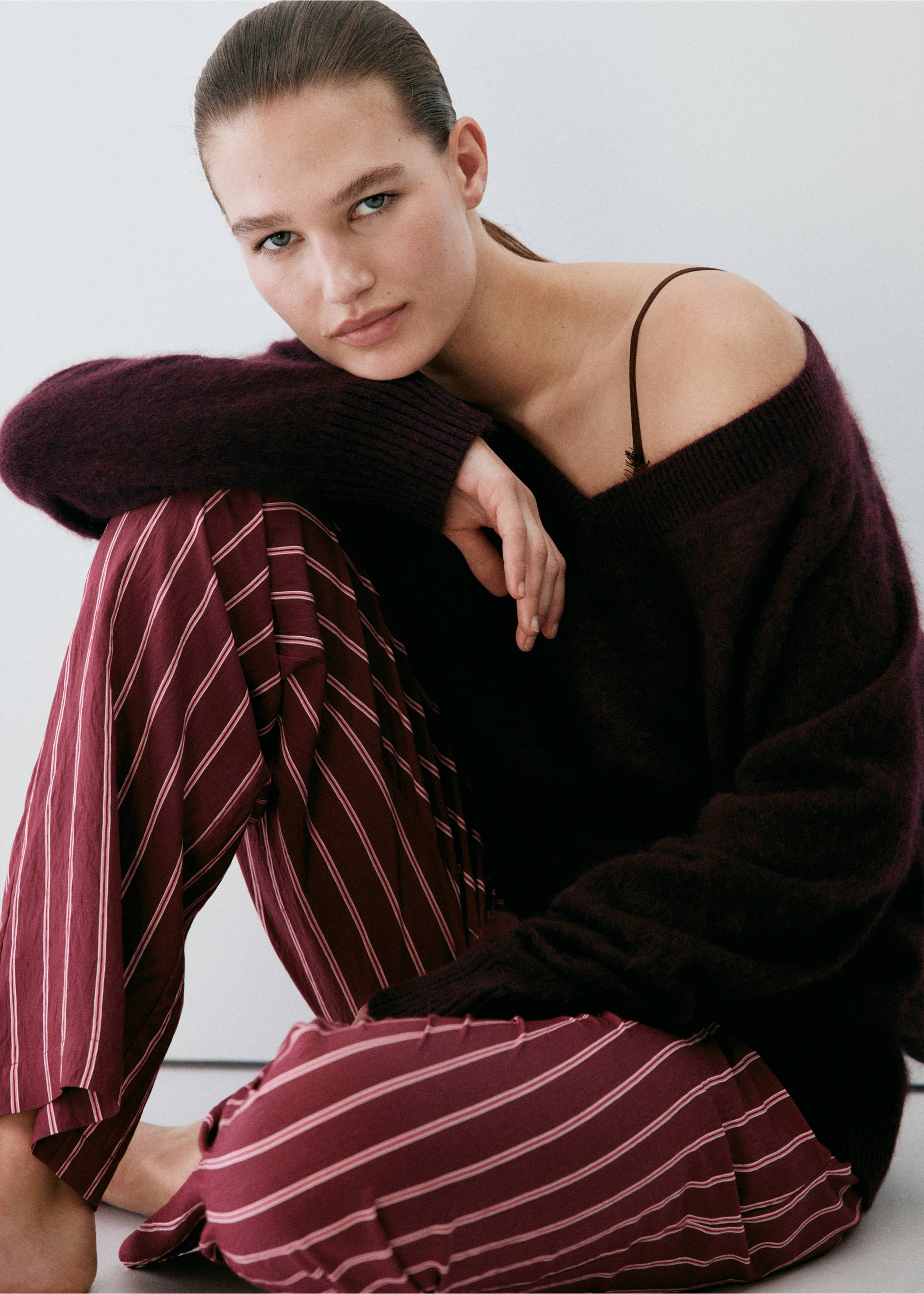 100% cashmere pajama jersey - Details of the article 3, Burgundy. Ref: 37042921-00.