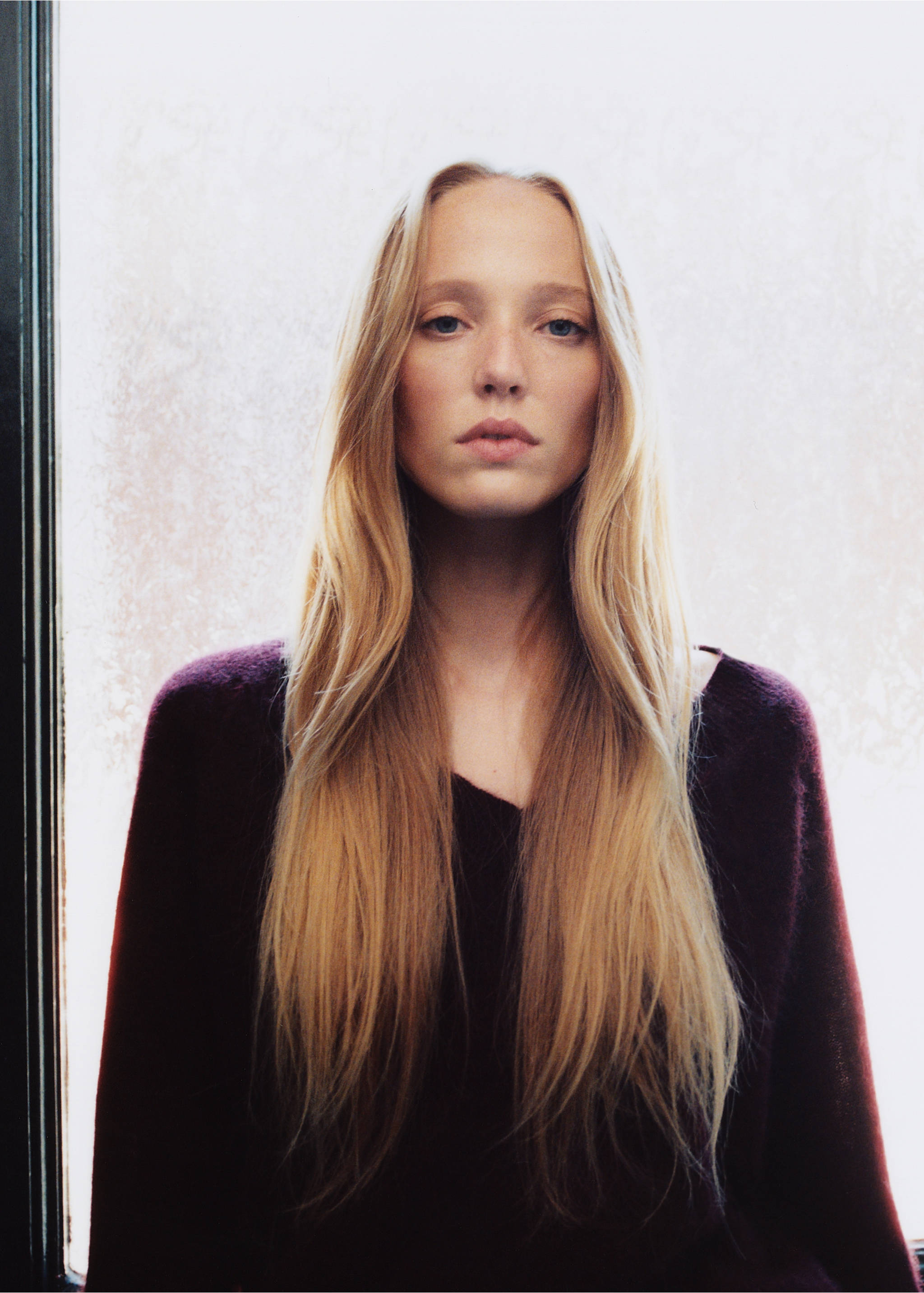 100% cashmere sweater - Details of the article 5, Burgundy. Ref: 37042921-00.