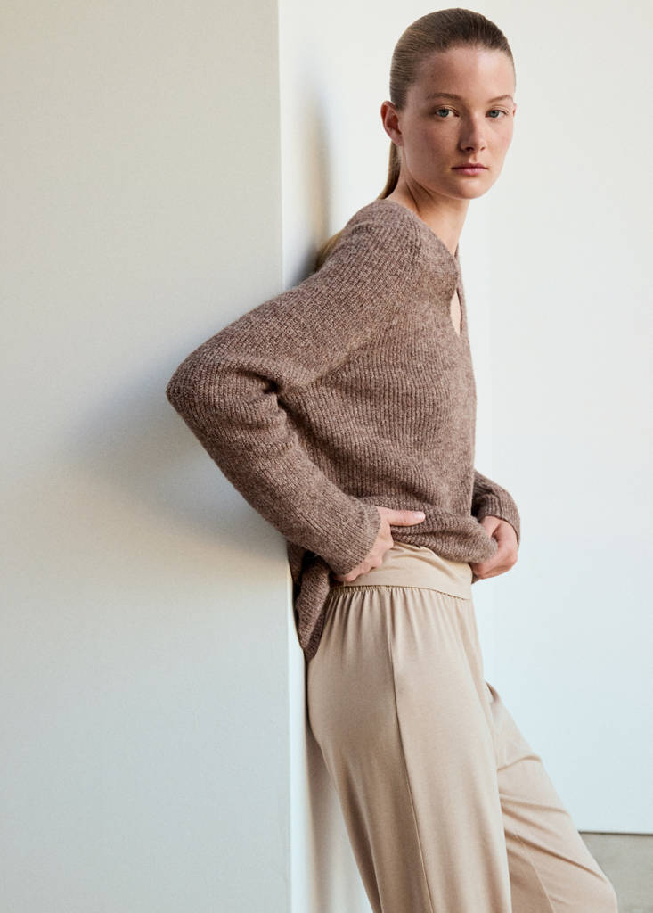 Oversized V-neck sweater — Medium Brown