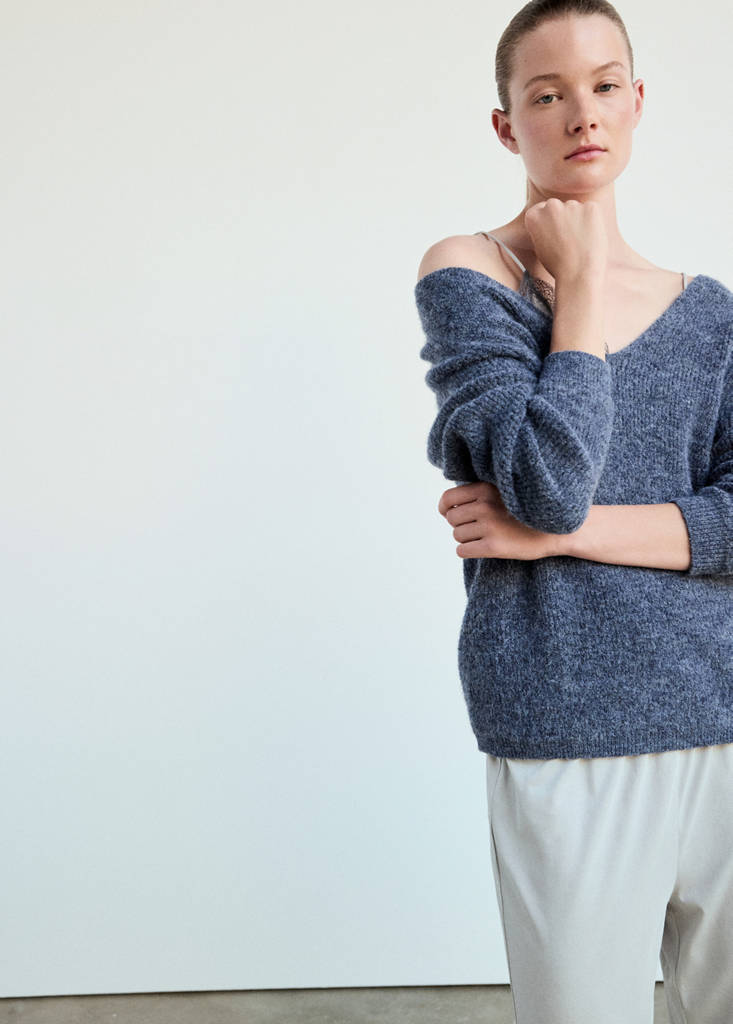 Oversized V-neck sweater — Blue