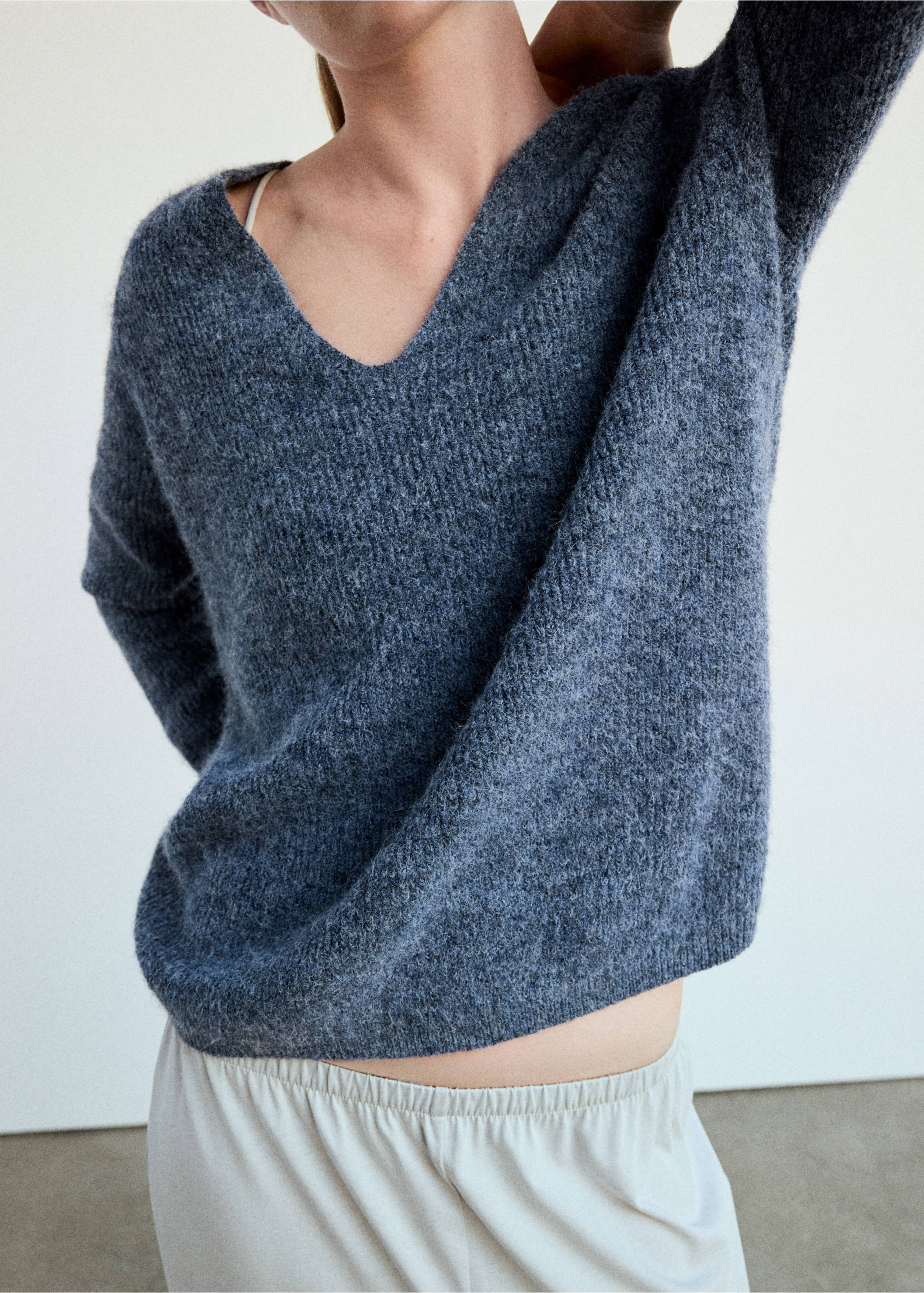Jersey oversize cuello pico - Detalle del artículo 1, Azul. Ref: 37042923-00.