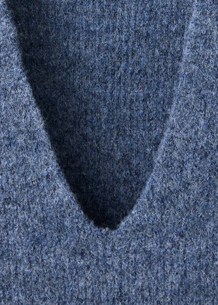 Oversized V-neck sweater — Blue