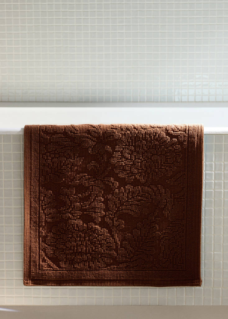 Cotton jacquard bath rug