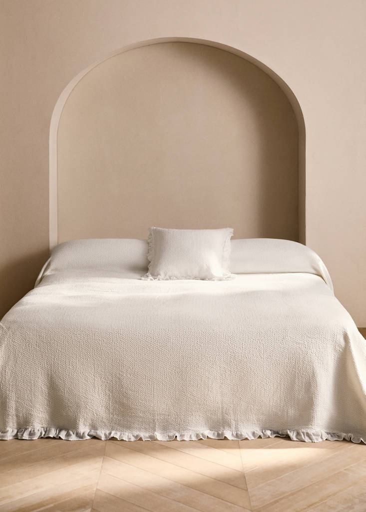 Tagesdecke aus Baumwolle mit Rüschen für 90/105 cm Bett — Ecru