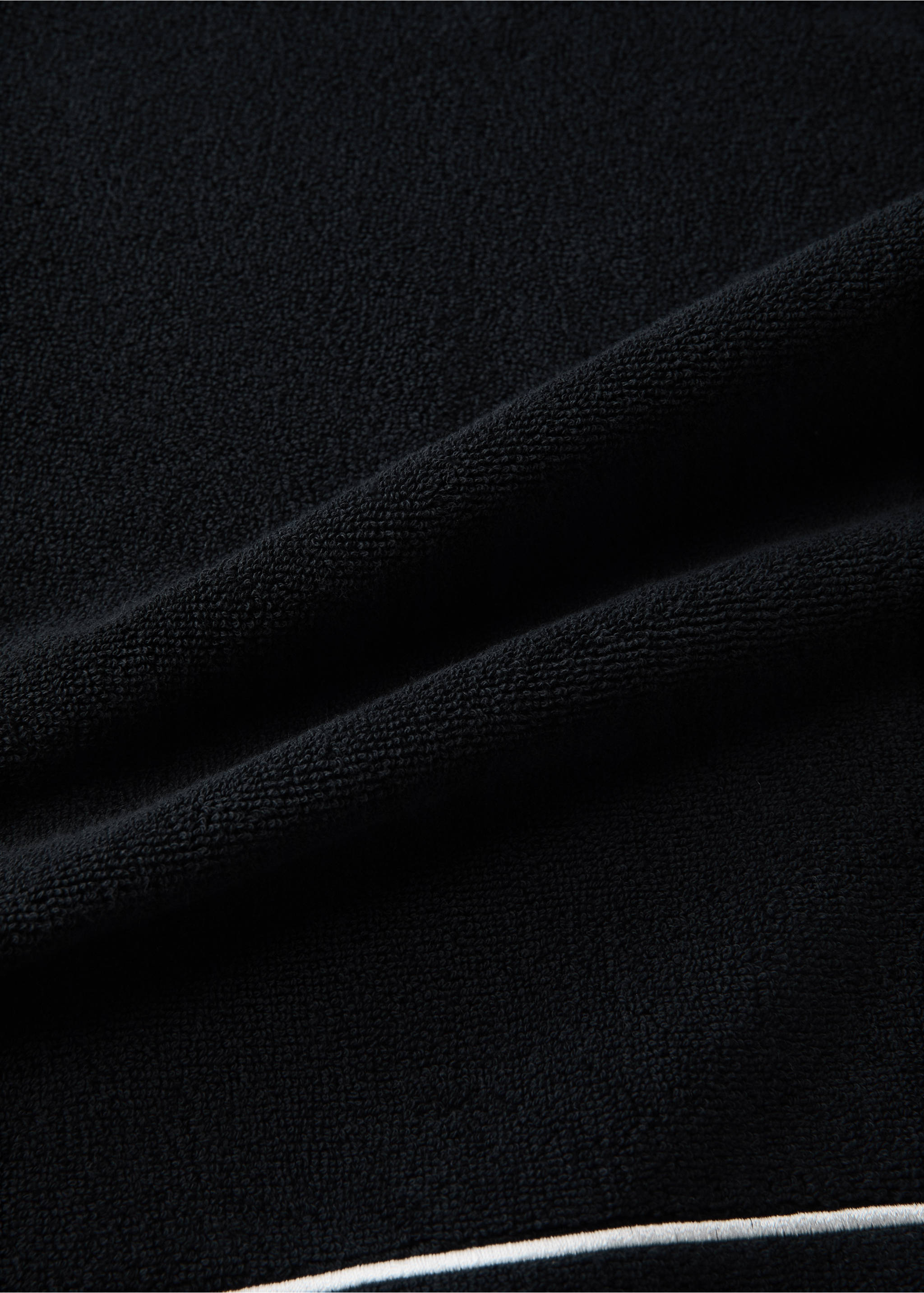 100% cotton bathroom mat - Details of the article 1, Black. Ref: 37042929-00.