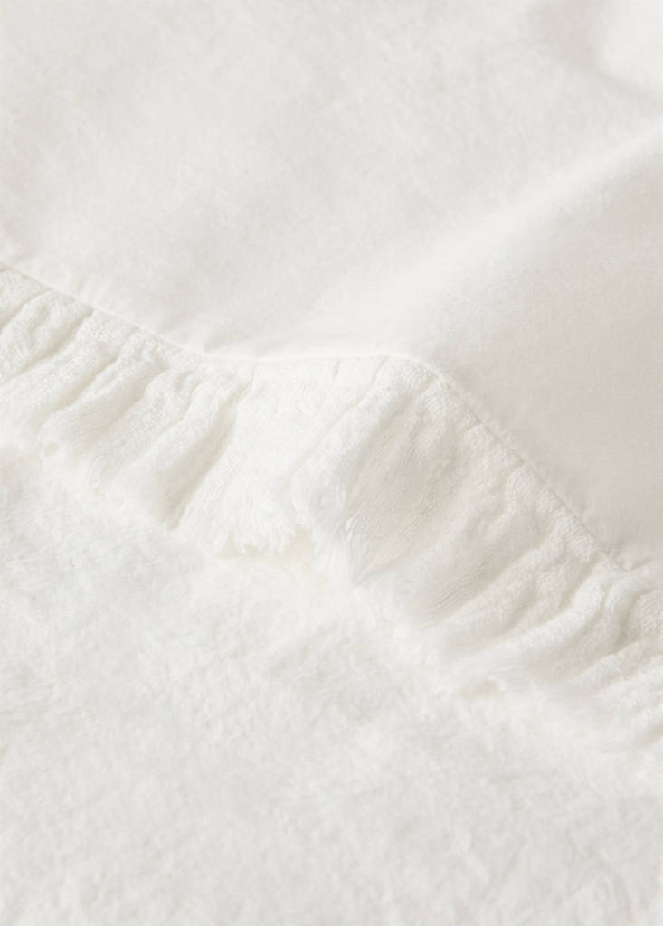 Washed cotton flat sheet with frayed gauze ruffle for 180/200 cm bed — Ecru
