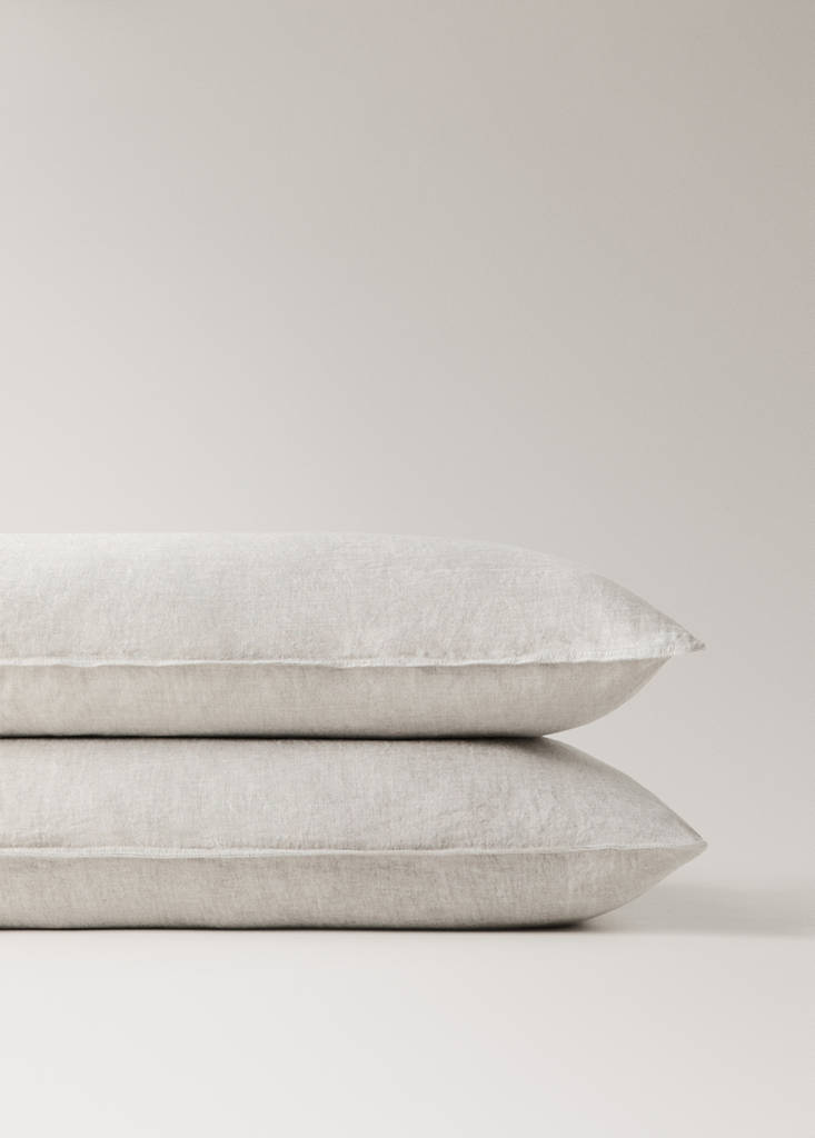 Two washed linen pillowcases 50x75 cm — Sand