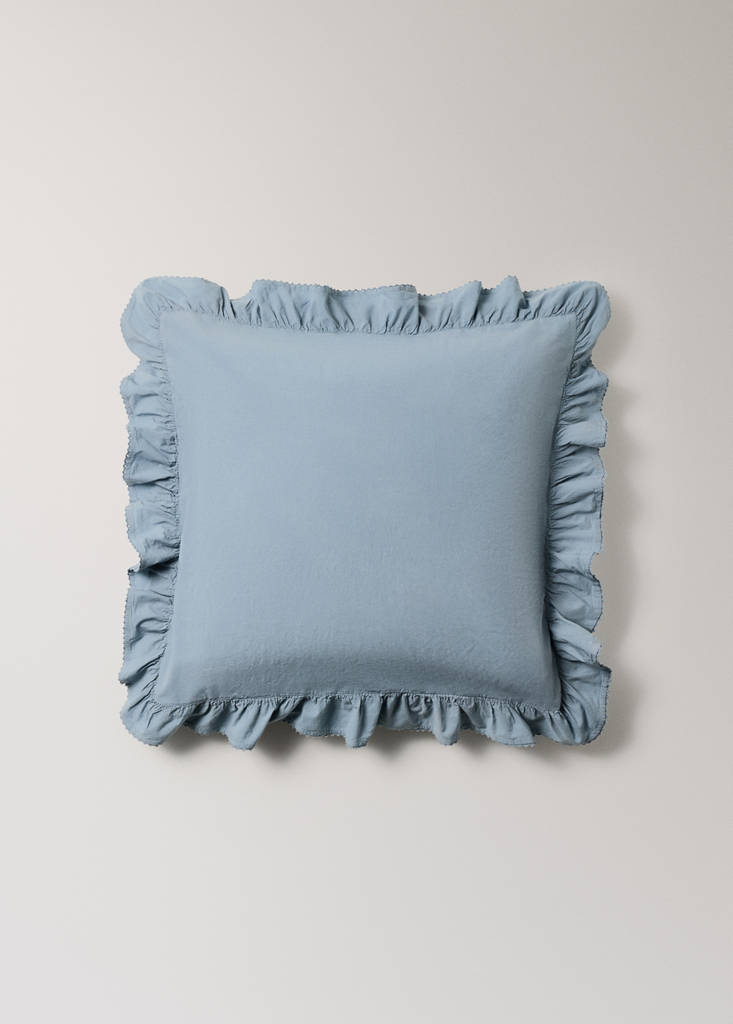 Two washed cotton pillowcases with lace detail 60x60 cm — Blue