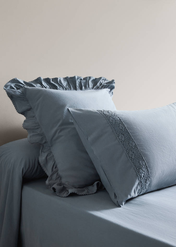 Two washed cotton pillowcases with lace trim 50x75cm — Blue