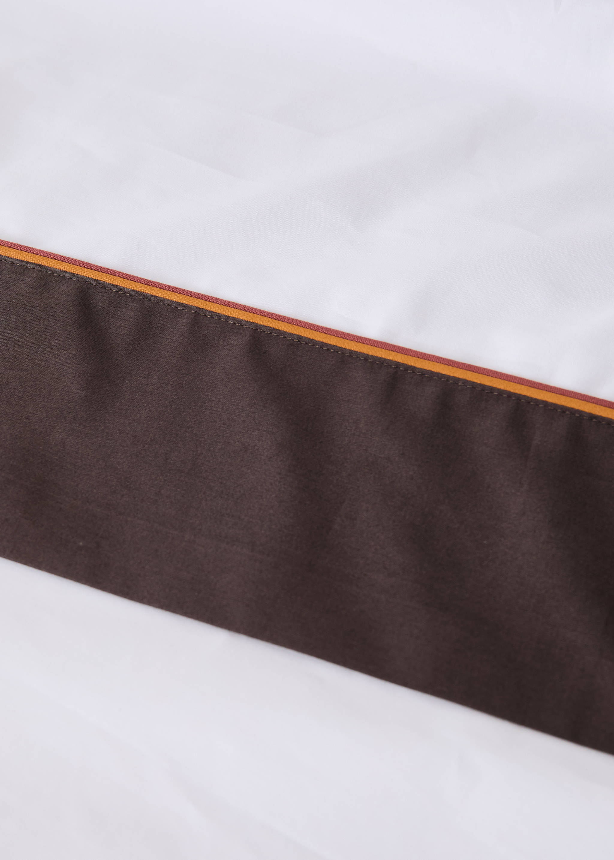 Percale cotton flat sheet, 200 thread count, satin border, for 180/200 cm bed - Details of the article 1