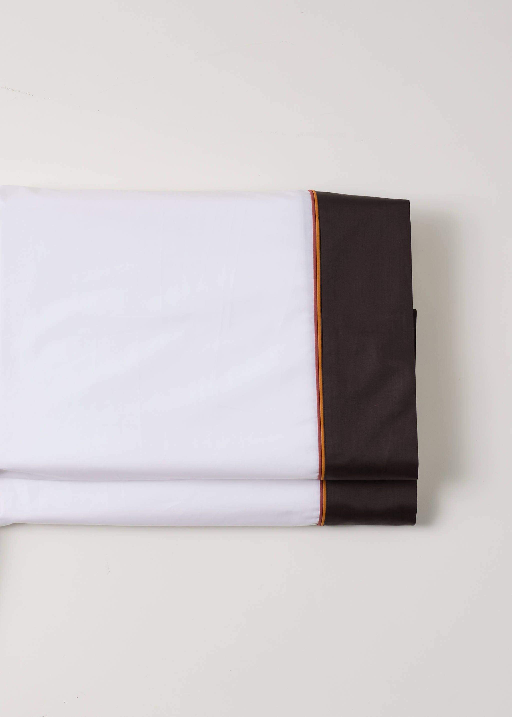 Percale cotton flat sheet, 200 thread count, satin border, for 180/200 cm bed - Details of the article 2, Ecru. Ref: 37042948-00.