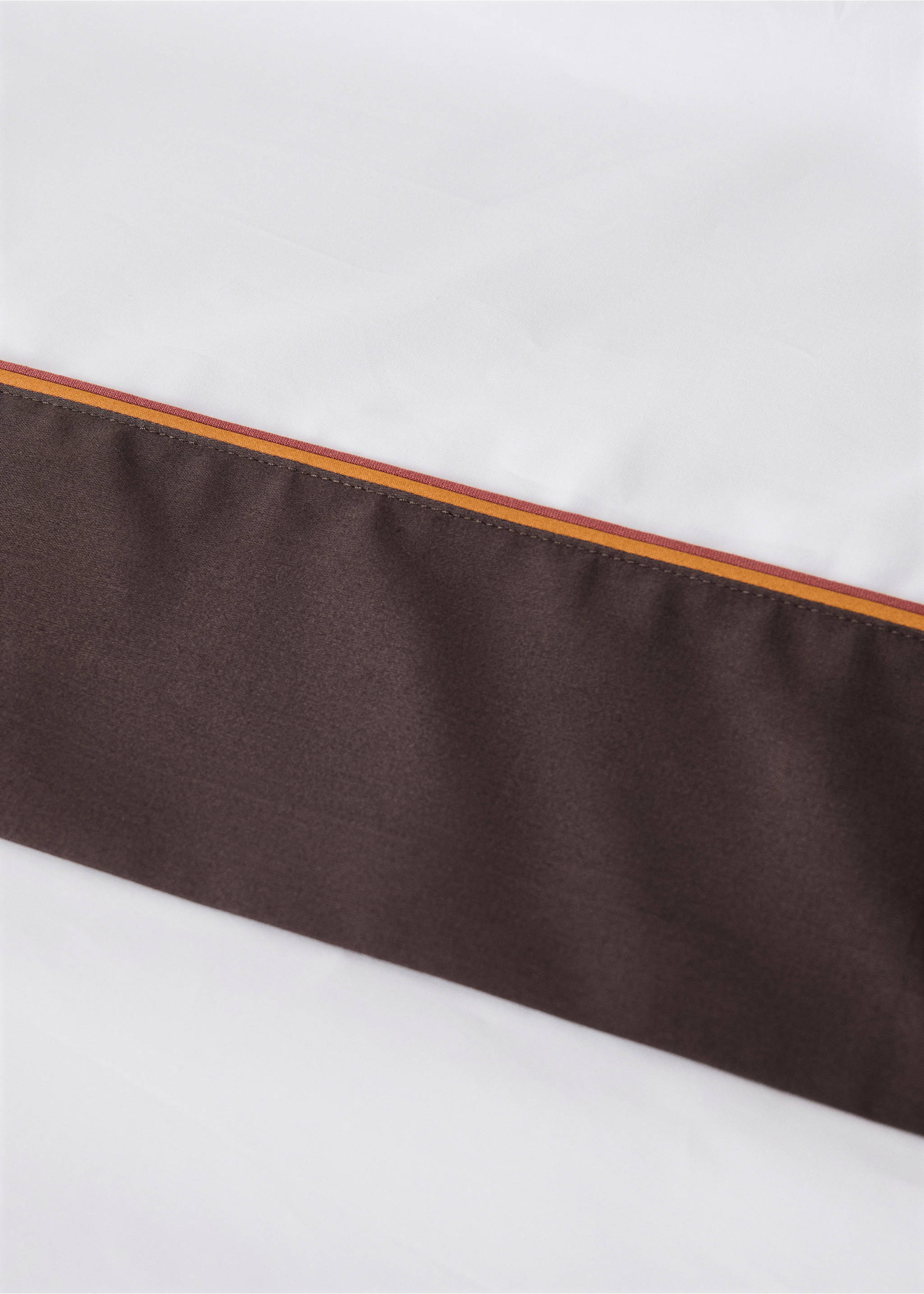 Percale cotton top sheet, 200 thread count, satin border, 90 cm bed - Details of the article 1, Ecru. Ref: 37042951-00.