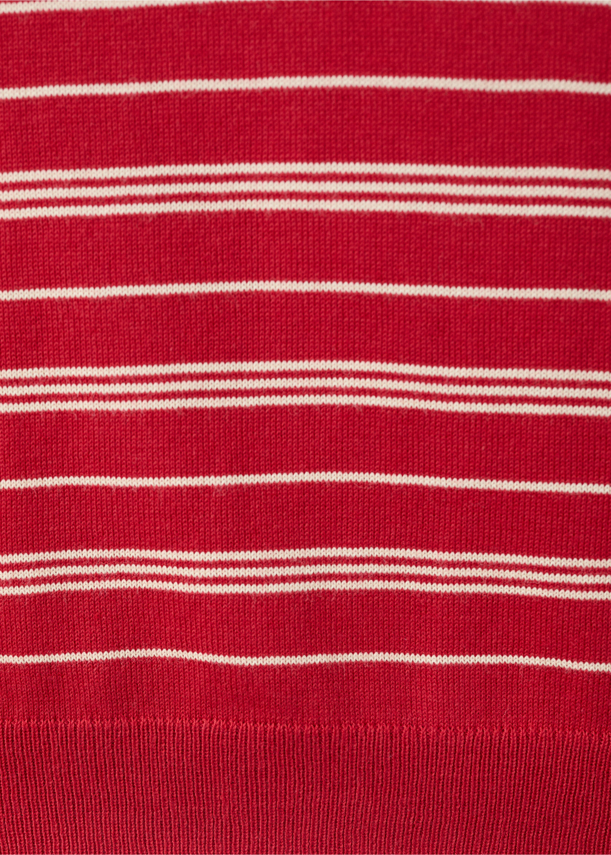 Gebreide trui met polokraag - Detail van het artikel 0, Rood. Ref: 37043275-00.
