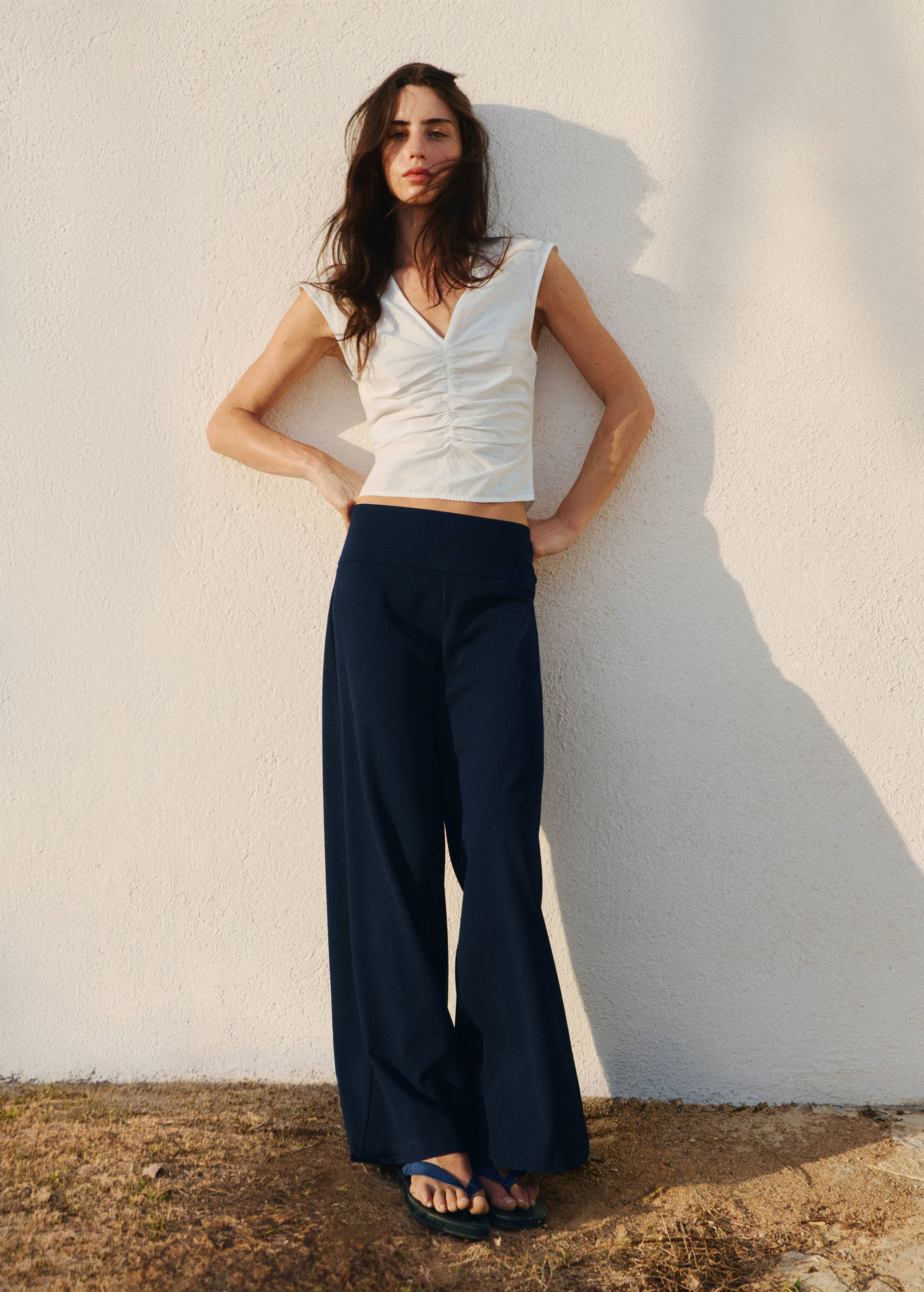 High-rise wide leg trousers - General plane