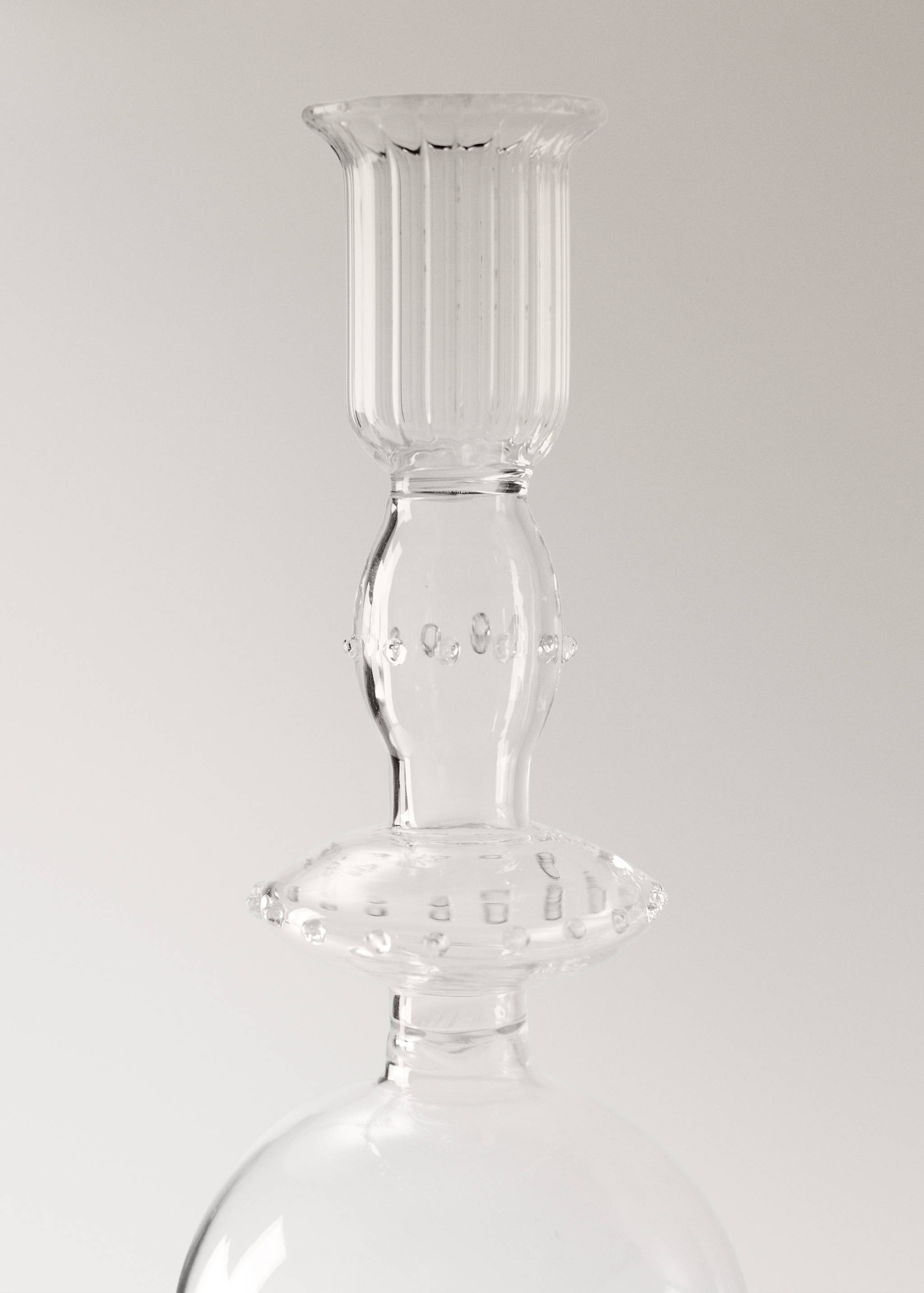Embossed glass candle holder - Details of the article 1