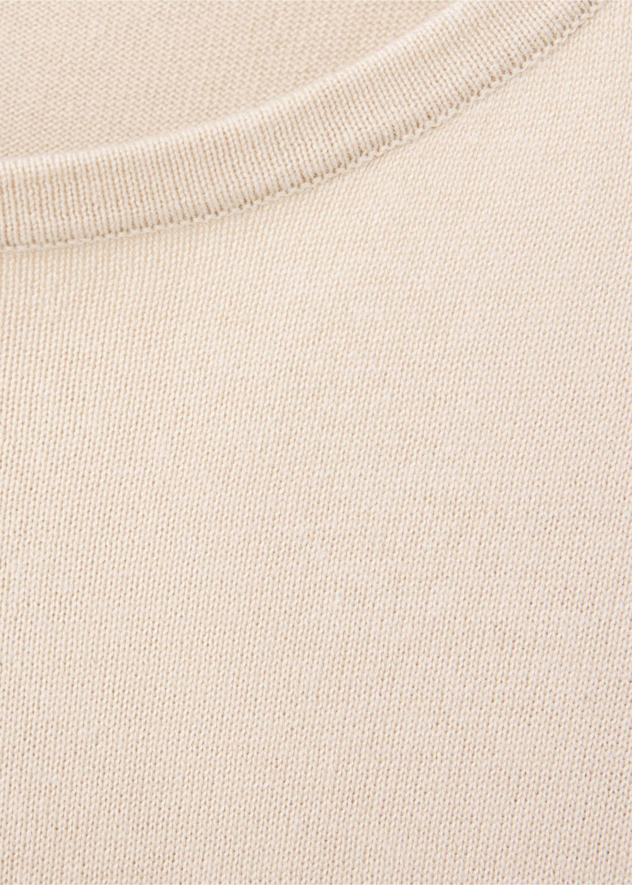 Knit cardigan with opening detail - Details of the article 8, Sand. Ref: 37043287-00.