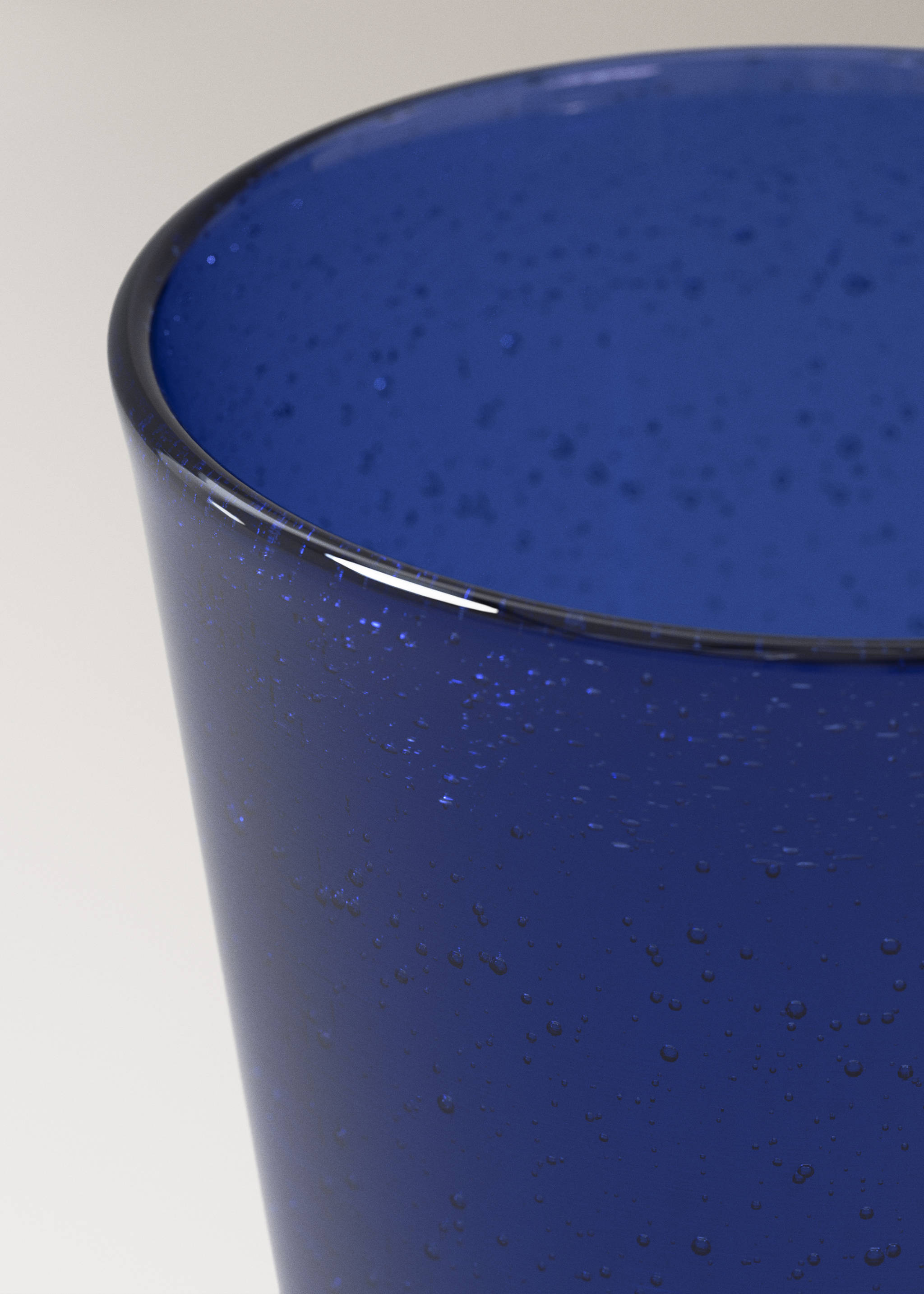 Coloured bubble glass vase - Details of the article 2