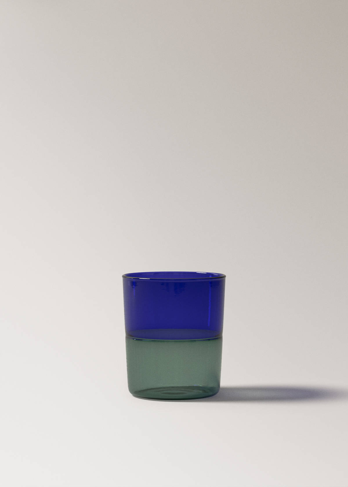 Two-tone borosilicate glass — Vibrant blue
