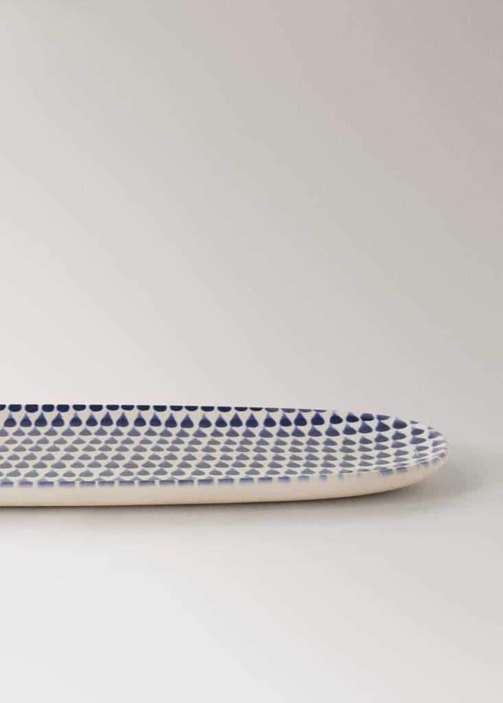 Large printed oval stoneware platter — Night Blue