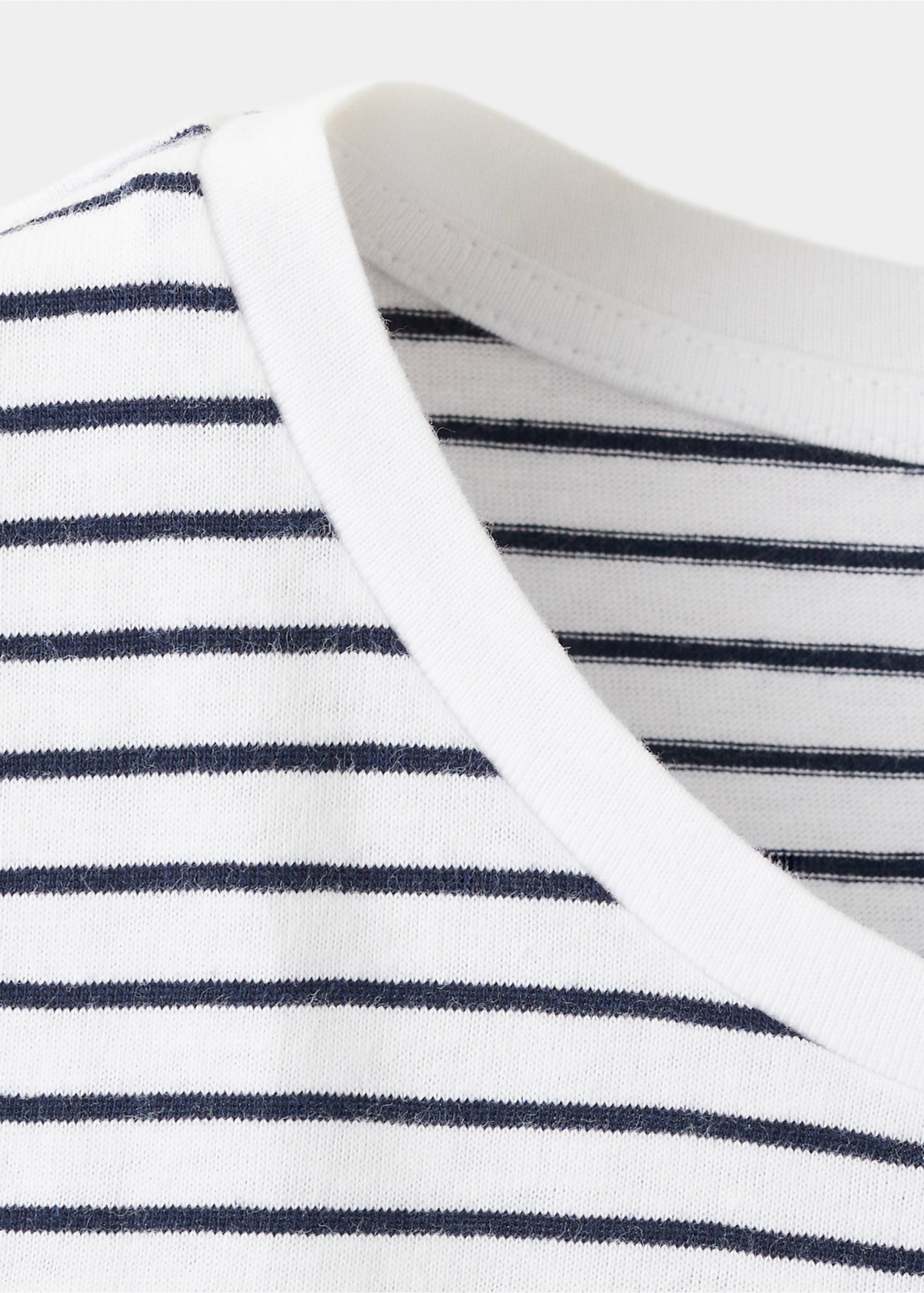 Striped logo T-shirt - Details of the article 8, Dark Navy. Ref: 37043320-00.