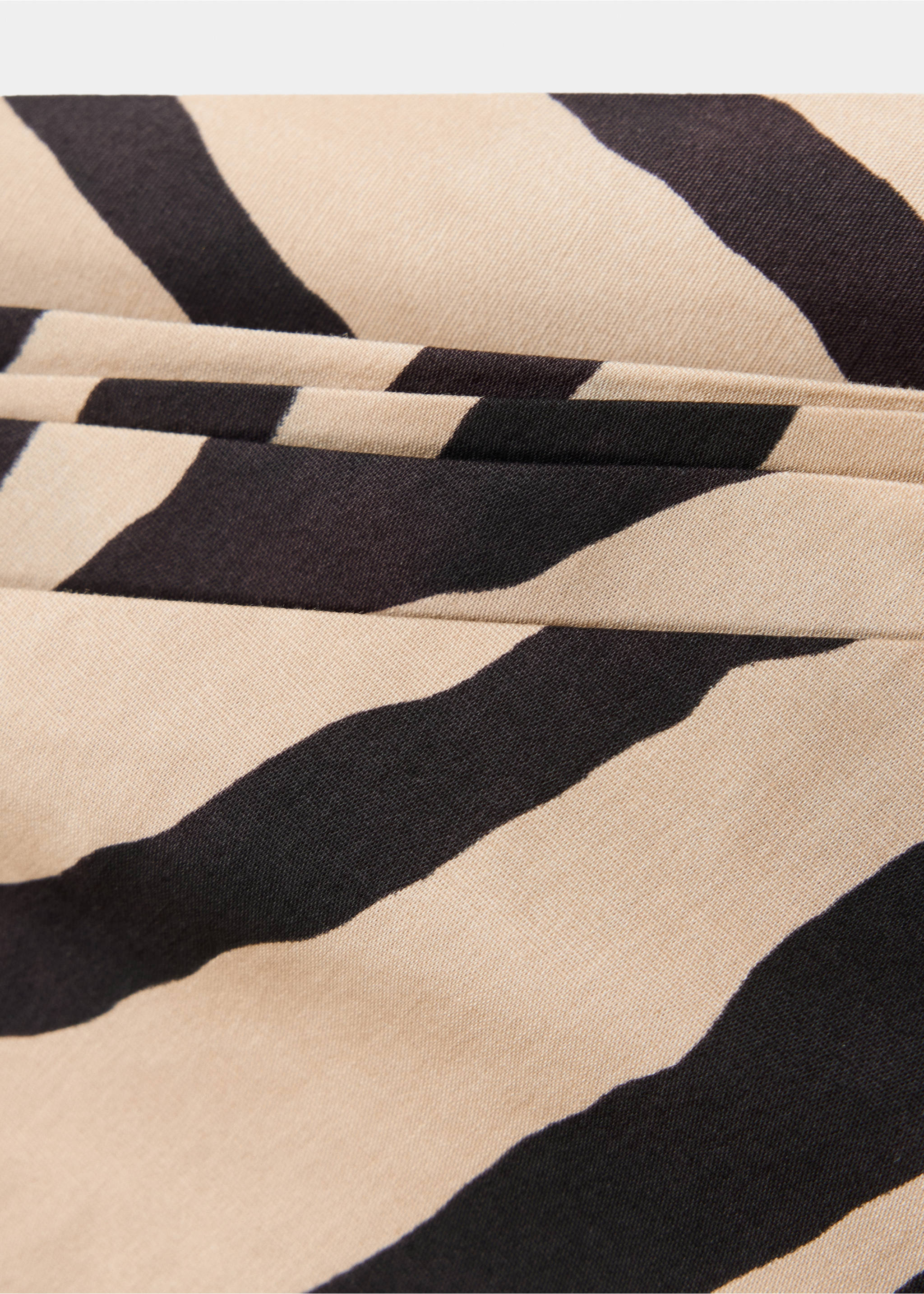 Draped cotton top - Details of the article 8, Black. Ref: 37043321-00.