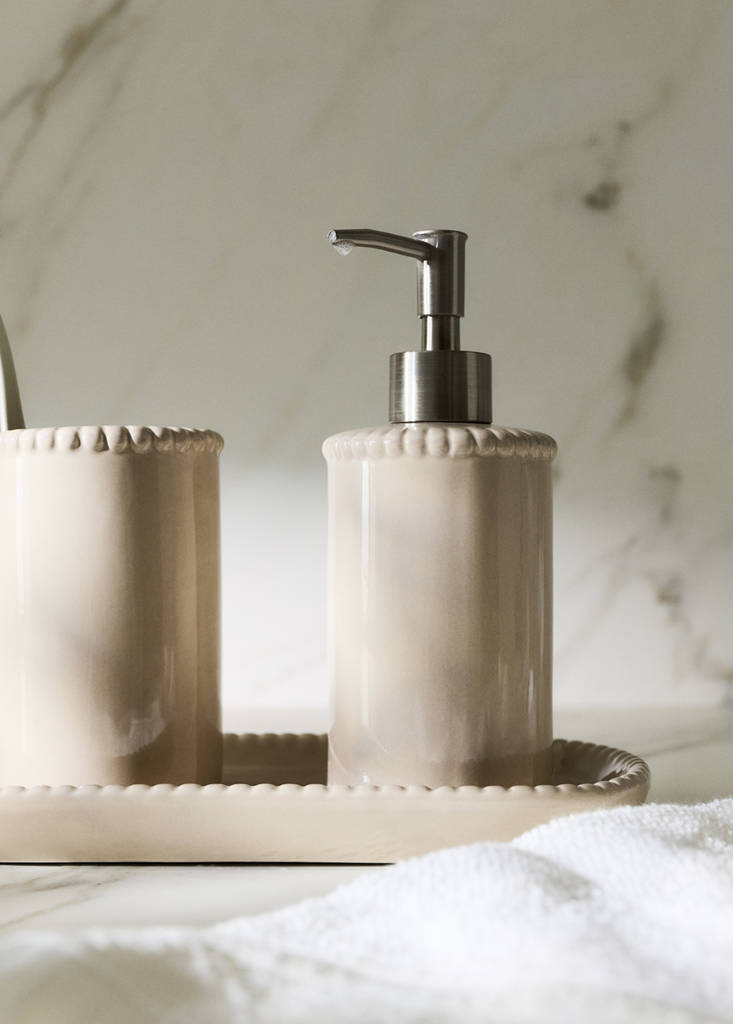 Lacquer-effect earthenware dispenser — Beige