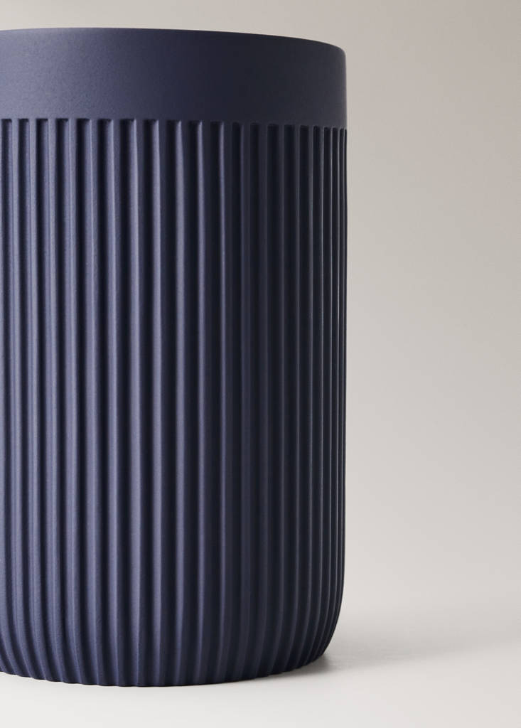 Striped resin toothbrush tumbler — Blue