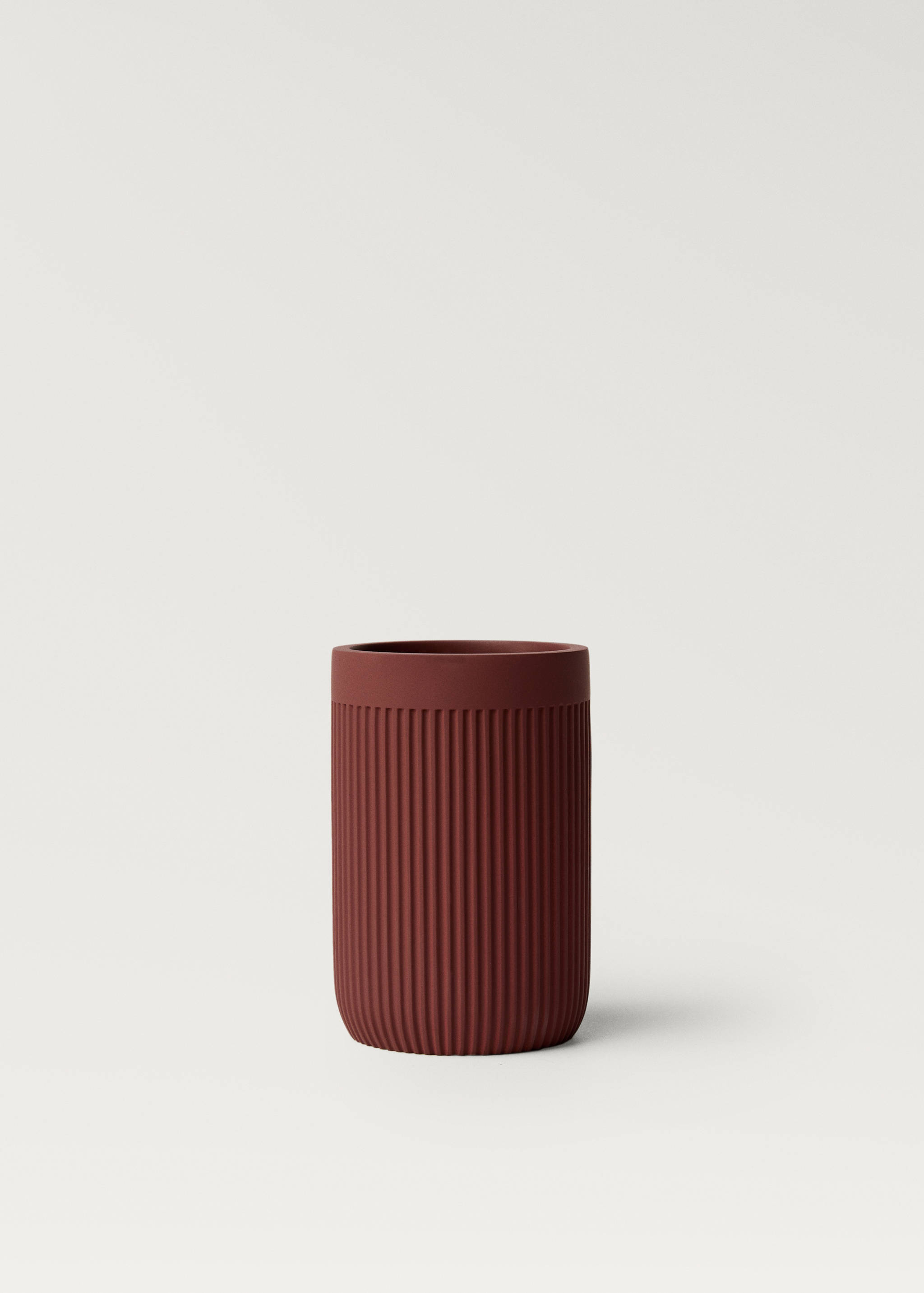 Striped resin toothbrush tumbler - Article without model