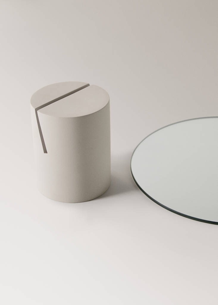 Resin vanity mirror — Ecru